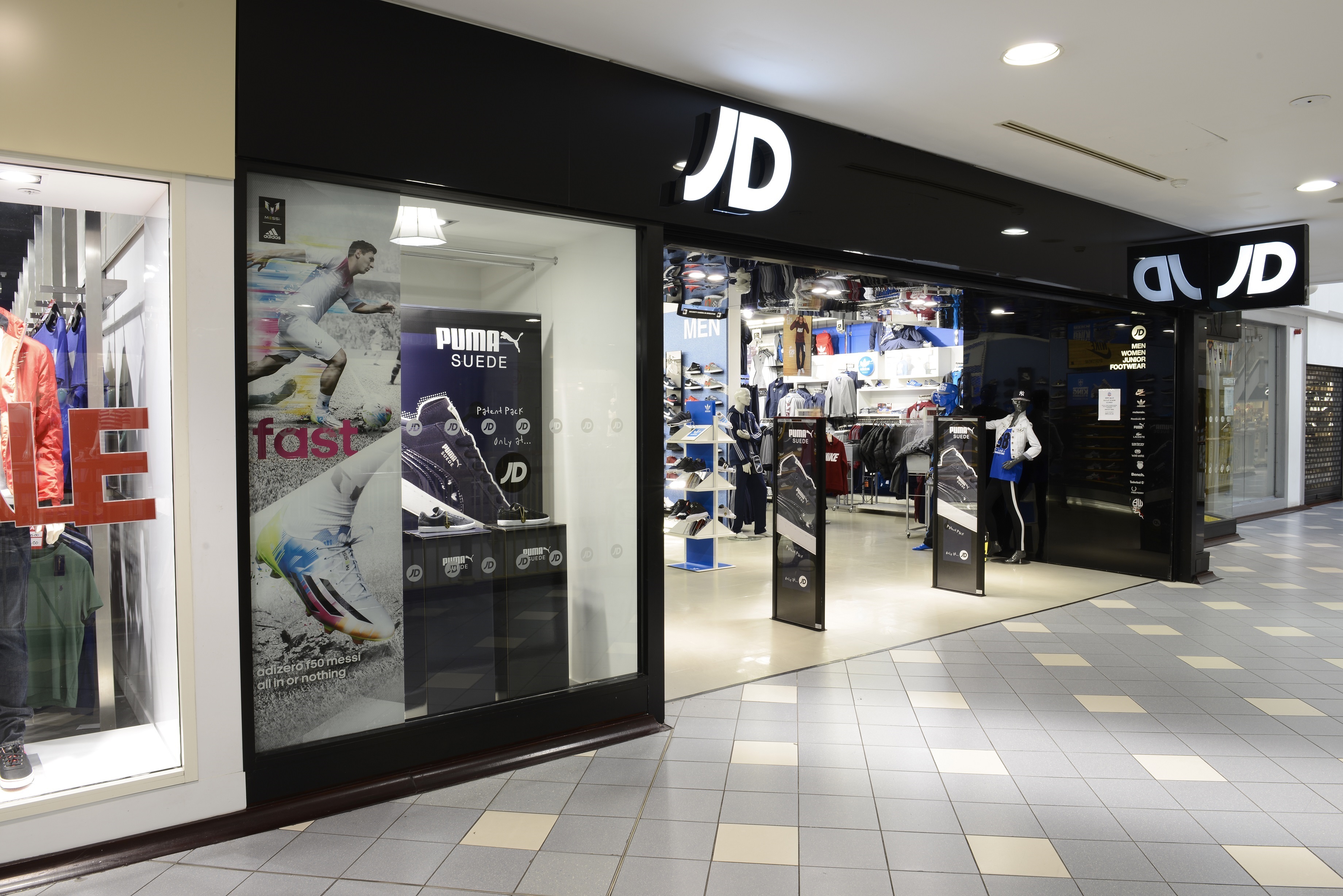 JD SPORTS: Il Re delle scarpe sportive arriva al Centro Commerciale Campania  | CasertaToday
